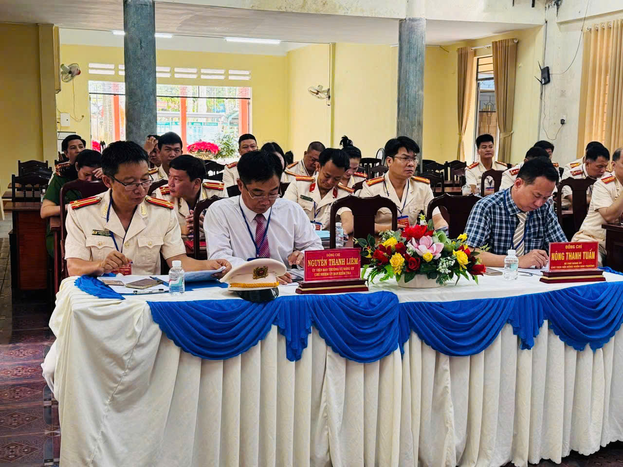 Quang cảnh Đại hội Chi bộ Công an phường Hàng Gòn lần thứ nhất, nhiệm kỳ 2025-2030