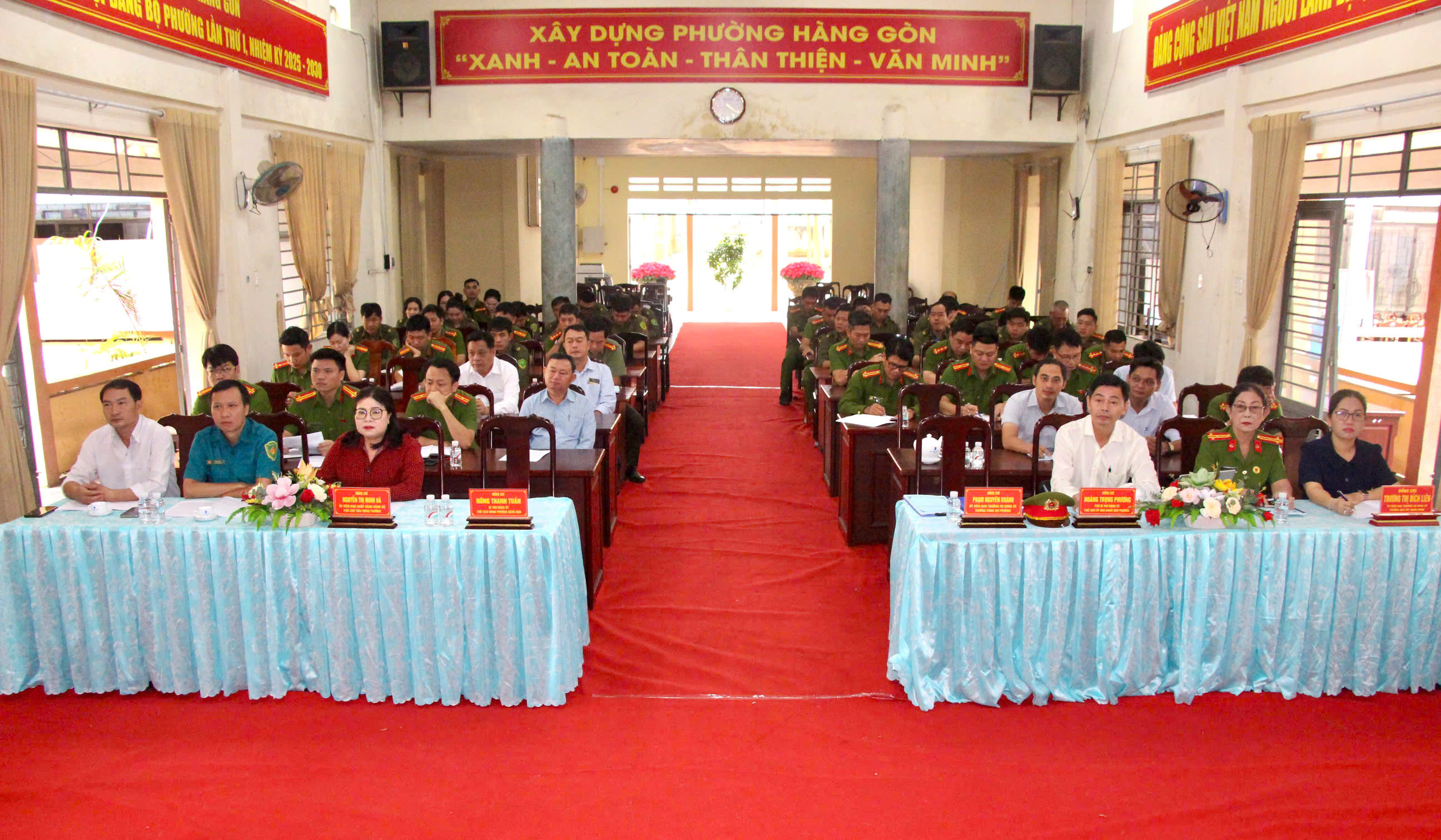 HỘI NGHỊ TỔNG KẾT CÔNG TÁC CÔNG AN PHƯỜNG HÀNG GÒN NĂM 2025