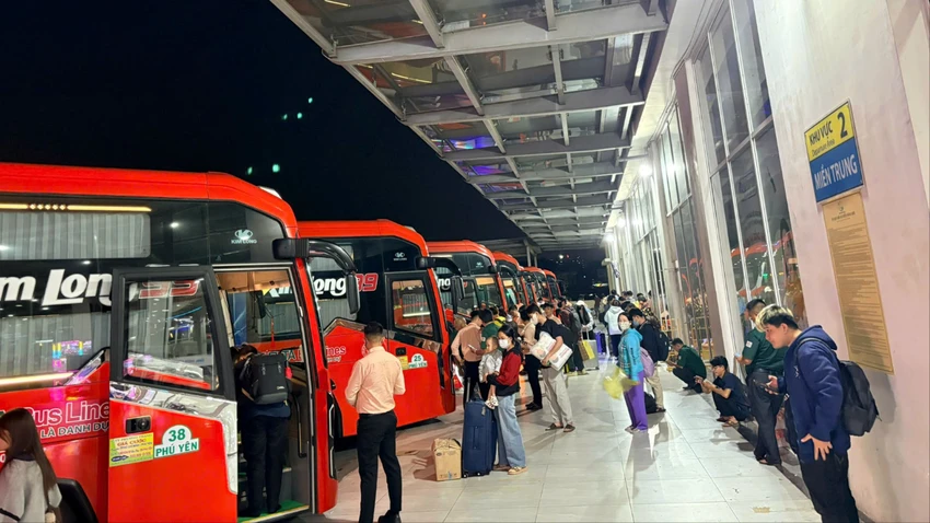 Thông báo tăng giá từ các doanh nghiệp, cửa hàng: Mức tăng cao nhất là 50.000 đồng, người tiêu dùng tìm cách ứng phó