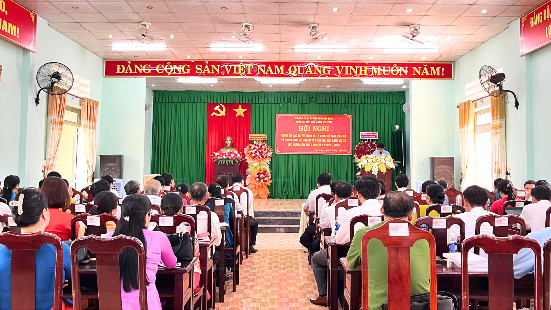 Le cong bo 1
