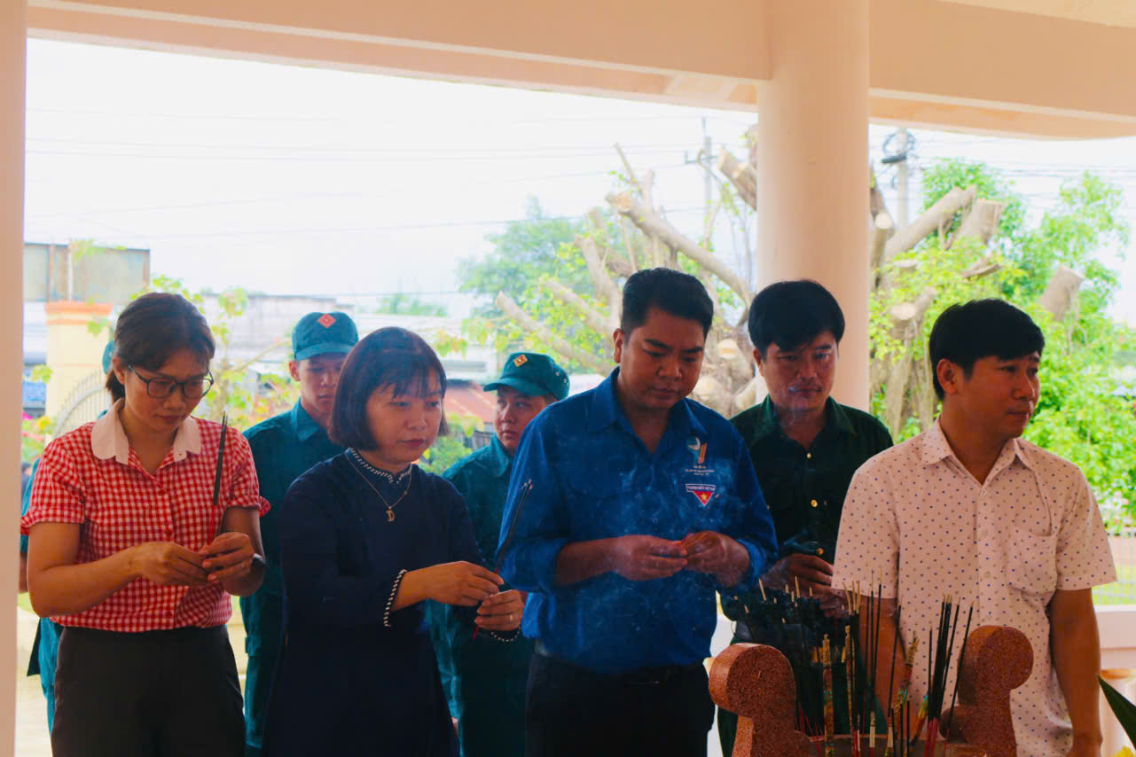 z6895668633365 0689e46cc3f331559f9055d0a9eaa6f3