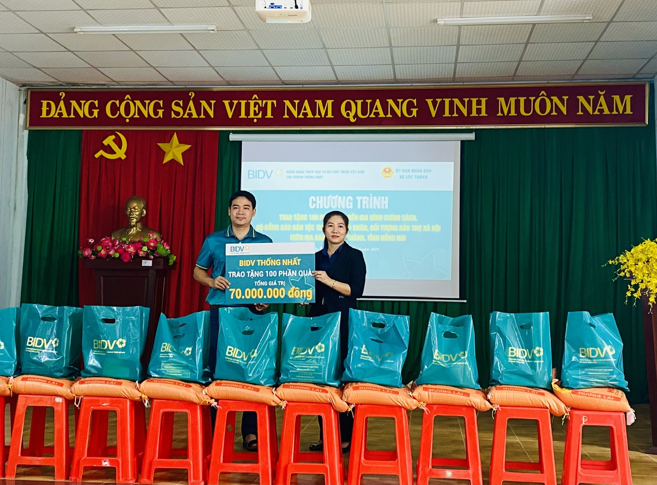 z6914190474765 b0d9025cf3f11664e70e9c1b872f9a09