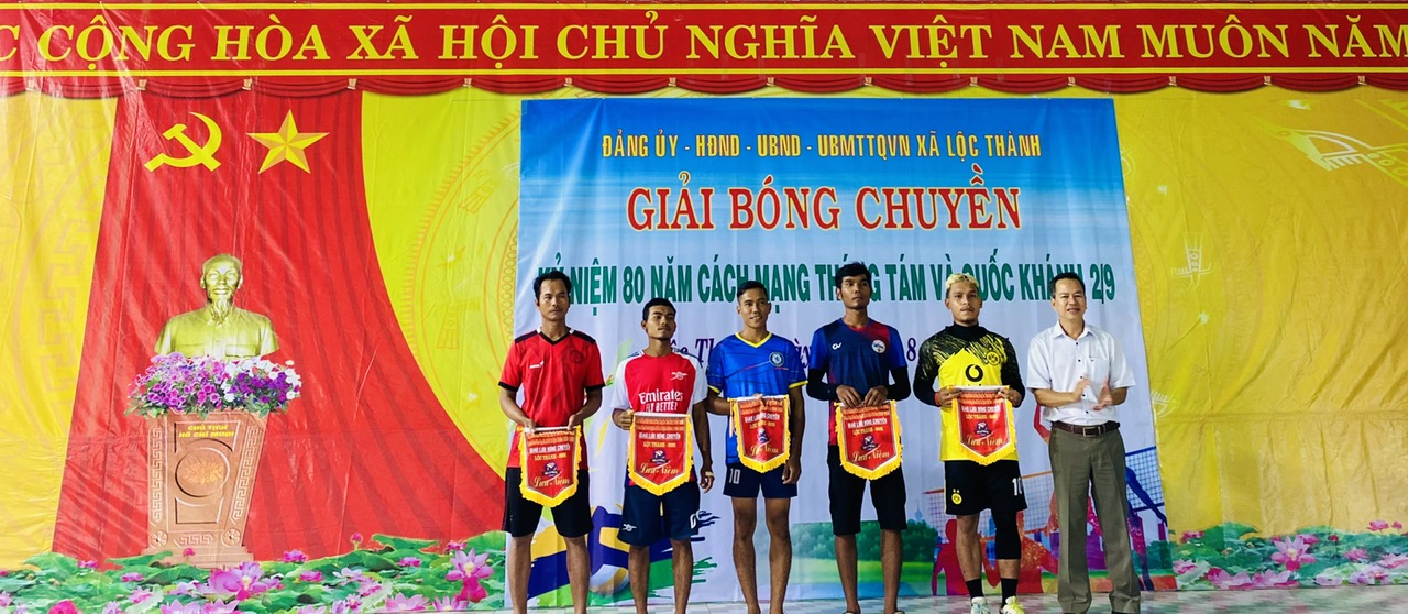 z6956226212255 72b1e8a98dca206cf77b2265333a0286