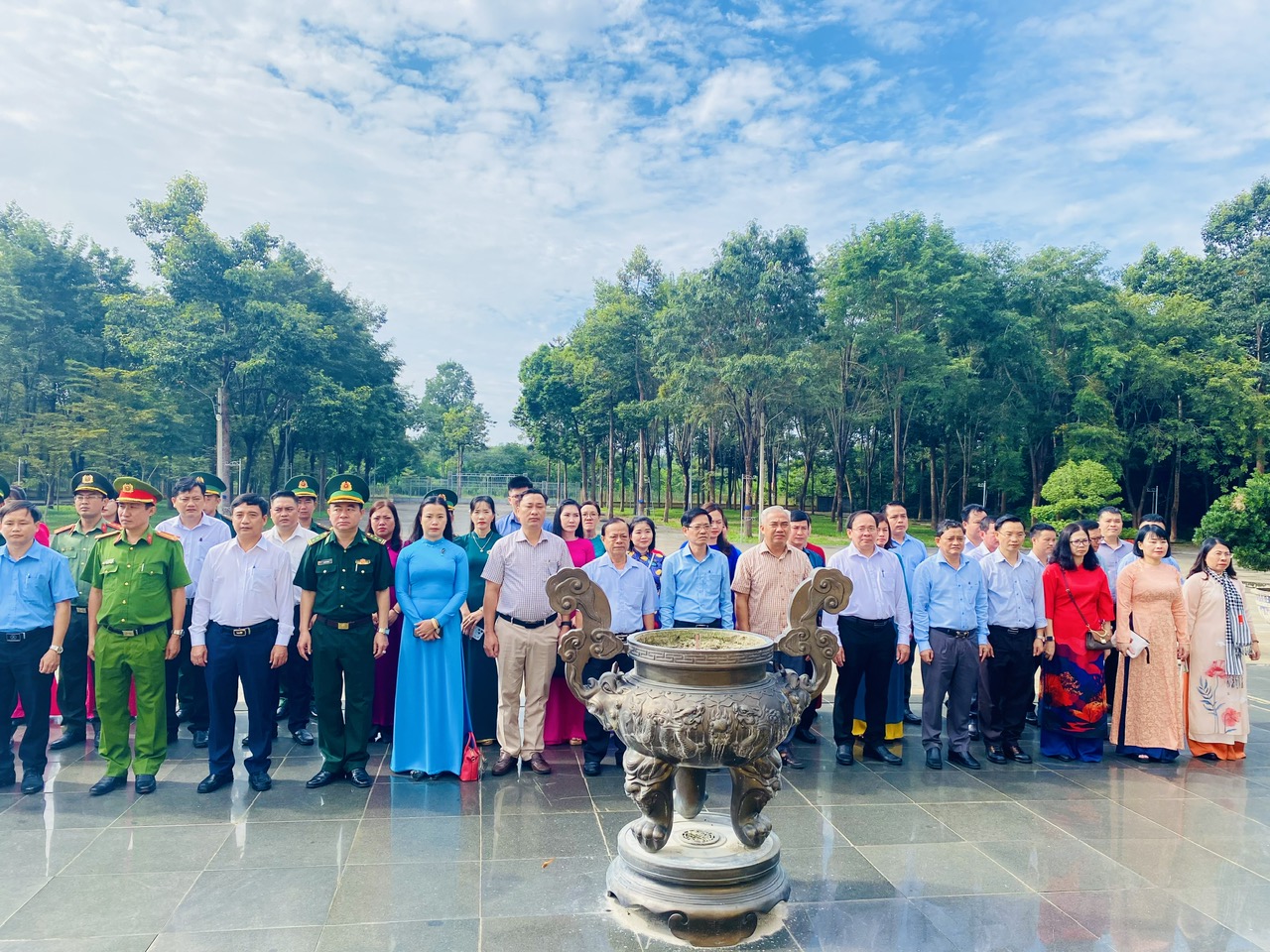 z7088422909728 d726970cbf9b0e533c8d6b104a746800 Copy