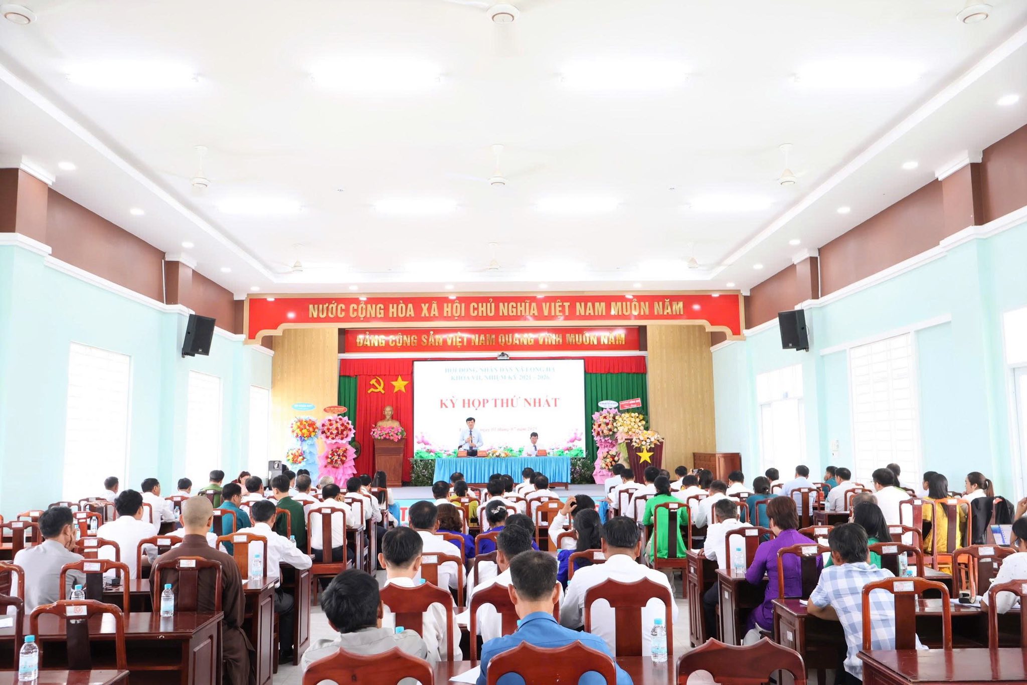 ảnh toàn thể buổi họp