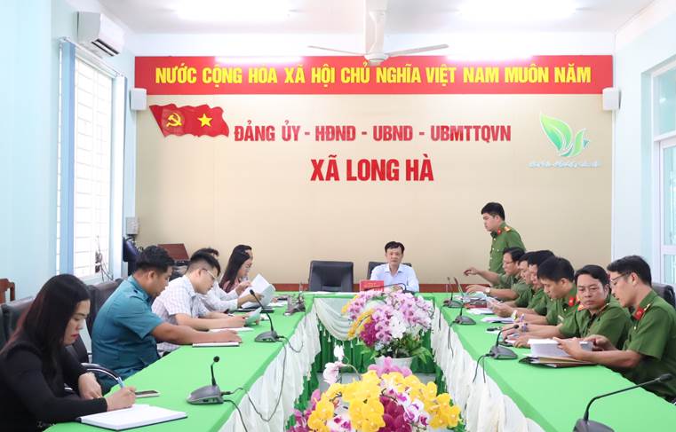 toàn cảnh cuộc họp