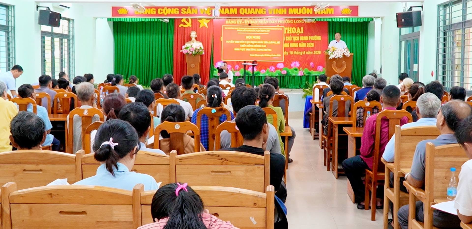 Hội nghị tuyên truyền, vận động các hộ dân thực hiện giải tỏa lồng, bè trên sông Đồng Nai, khu vực phường Long Hưng