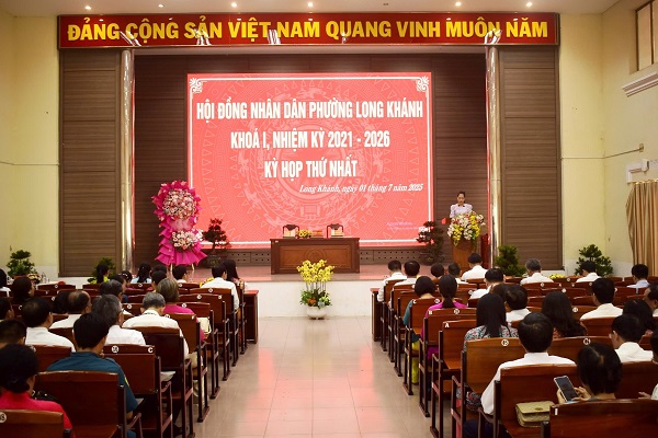 Toàn cảnh kỳ họp HĐND lần thứ Nhất