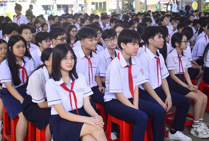 2510007 ngay hoi (1)