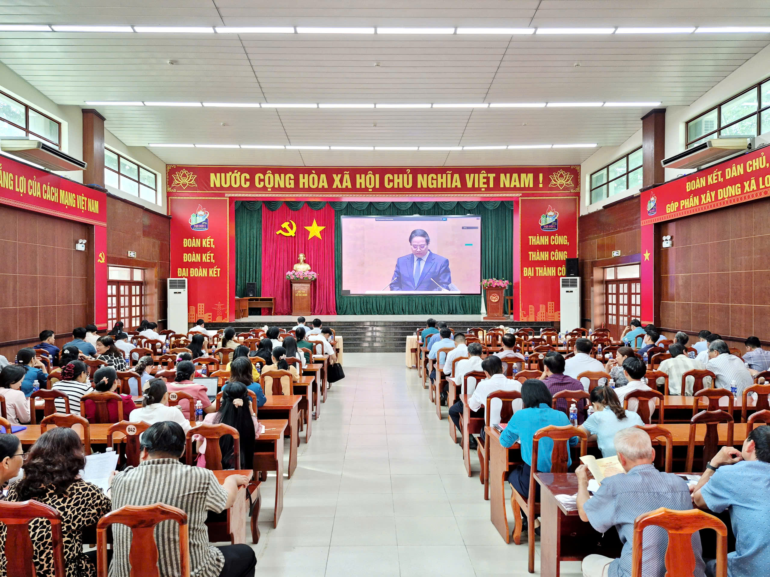 gen h z7016655783555 25e6aa88ec7235680fbe85858ddb9e4f