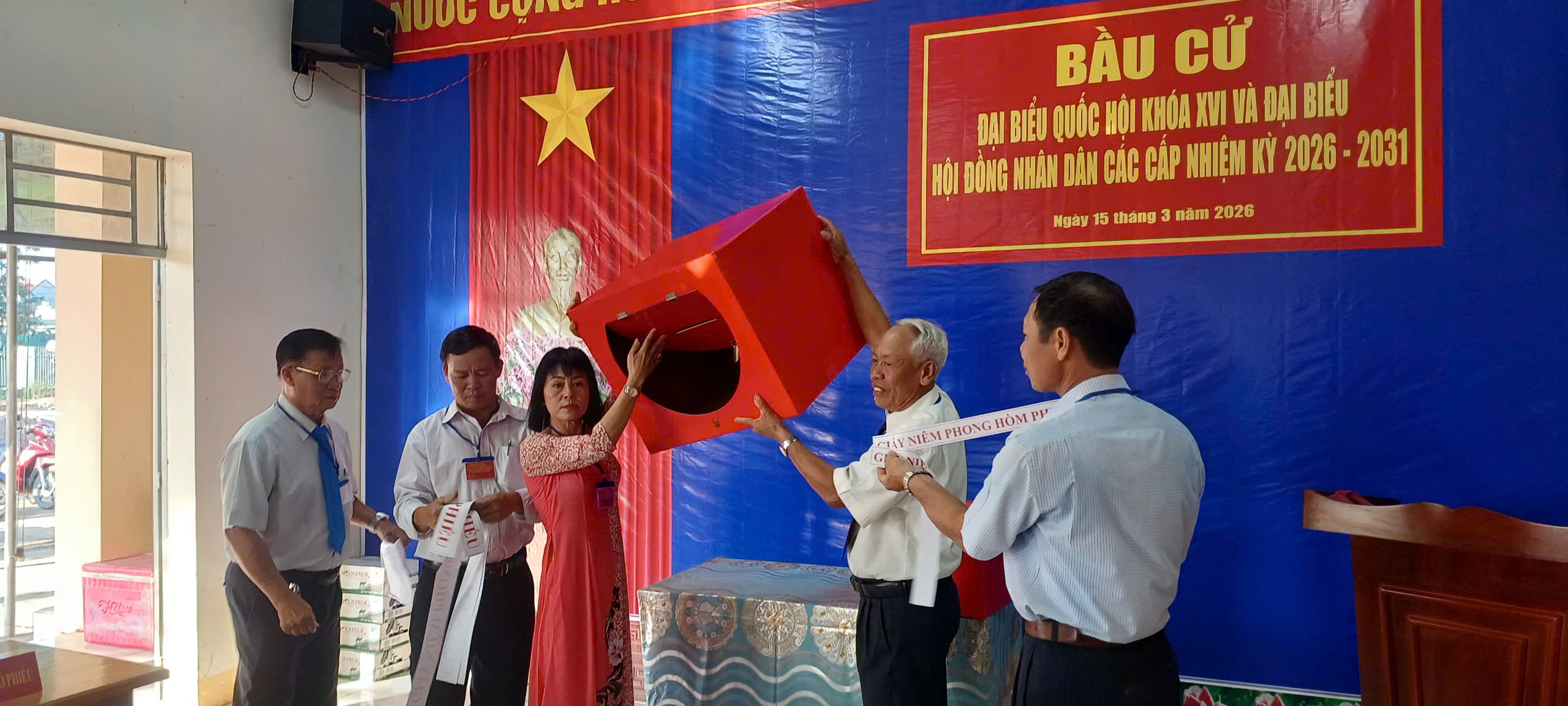 ktra thung phieu