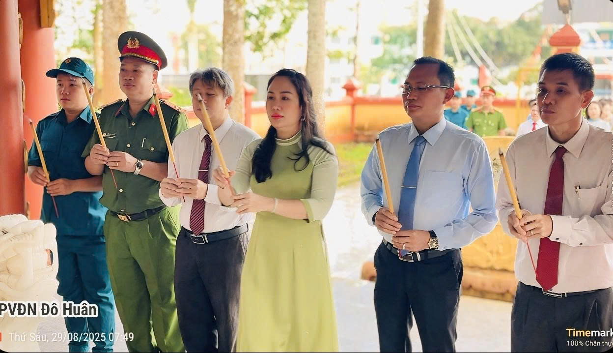 z6955976589607 0e1dcd78d39020de493576332288d354