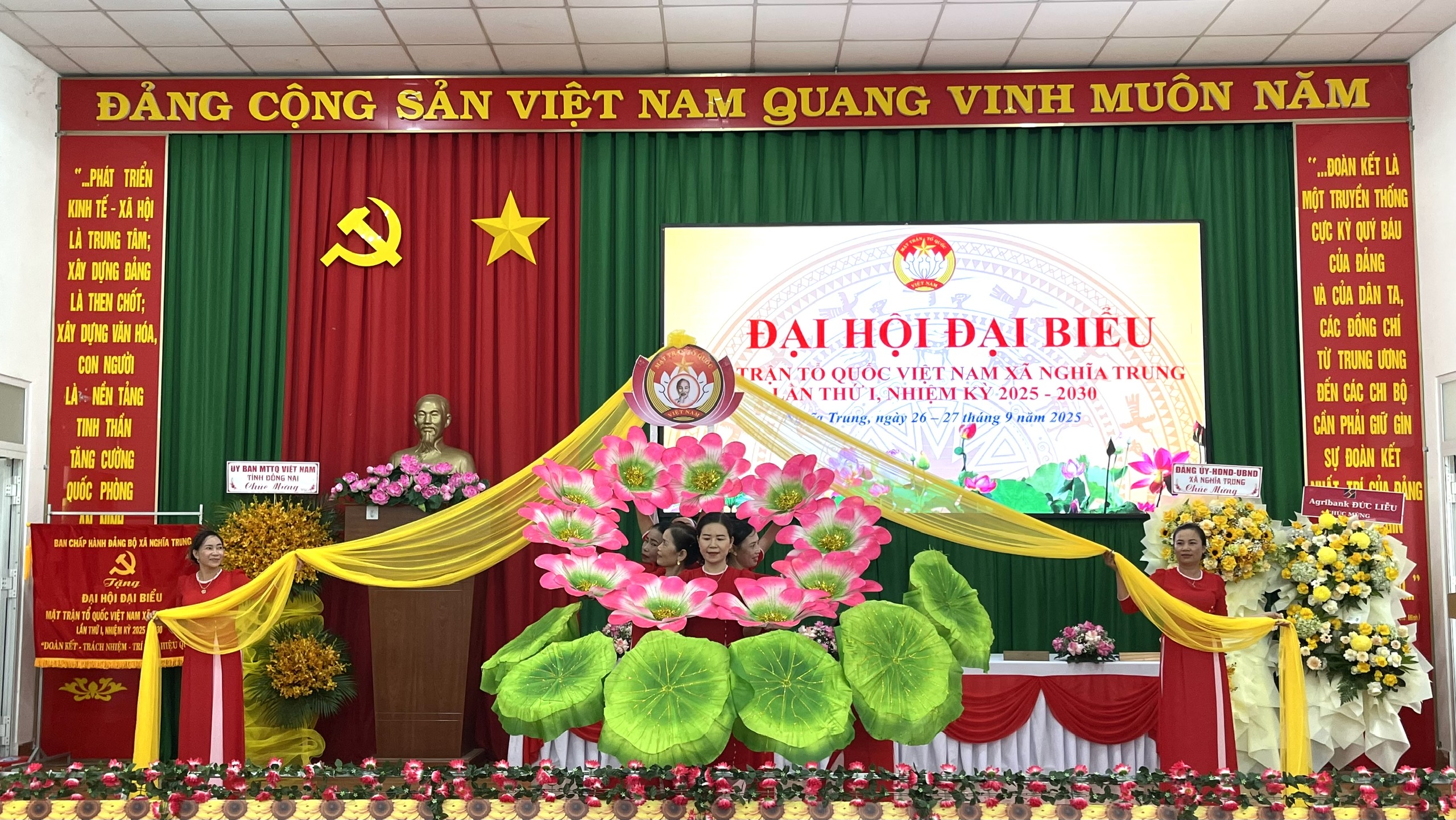 z7055872731316 81a4e1cdf1ce4b06e4fc25ecdfa93640