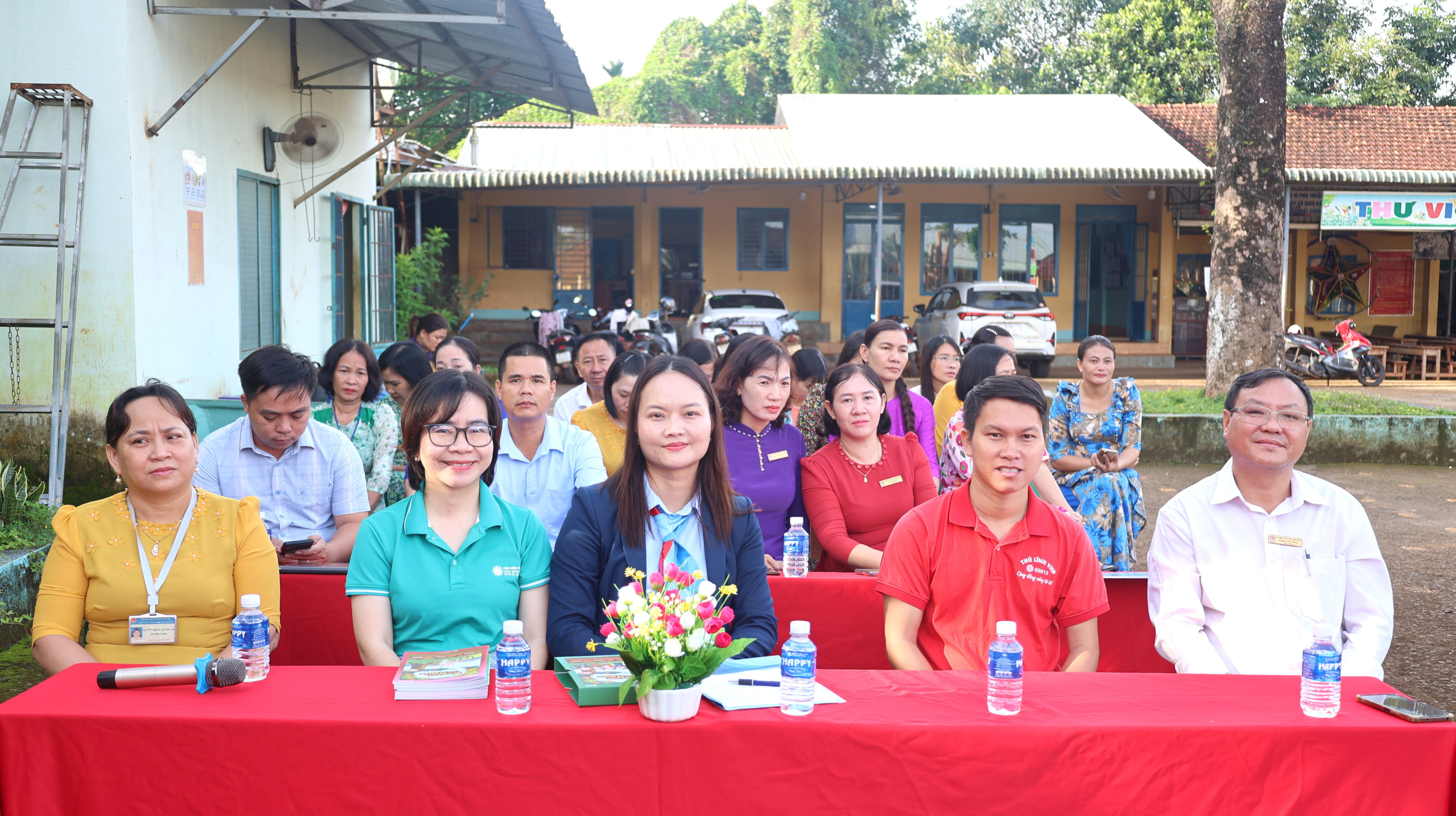 DAI BIEU DU CHUONG TRINH