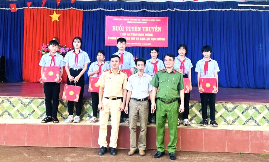 z7086557597792 5278ddcda2891df795664fef784d8c51