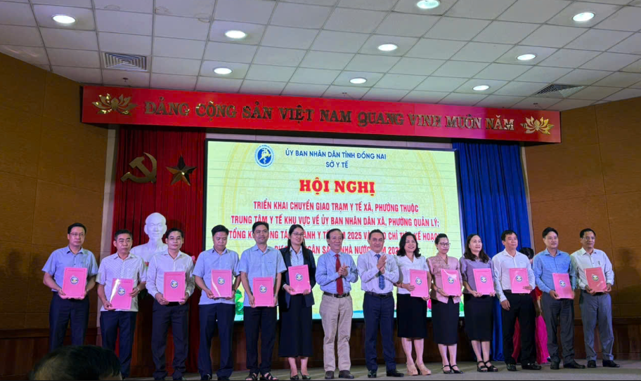 NHẬN QĐ