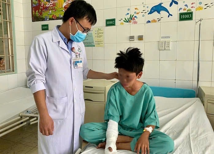 z7413615407963 bff261ad98aeaeb7cd9cee9ed826207e