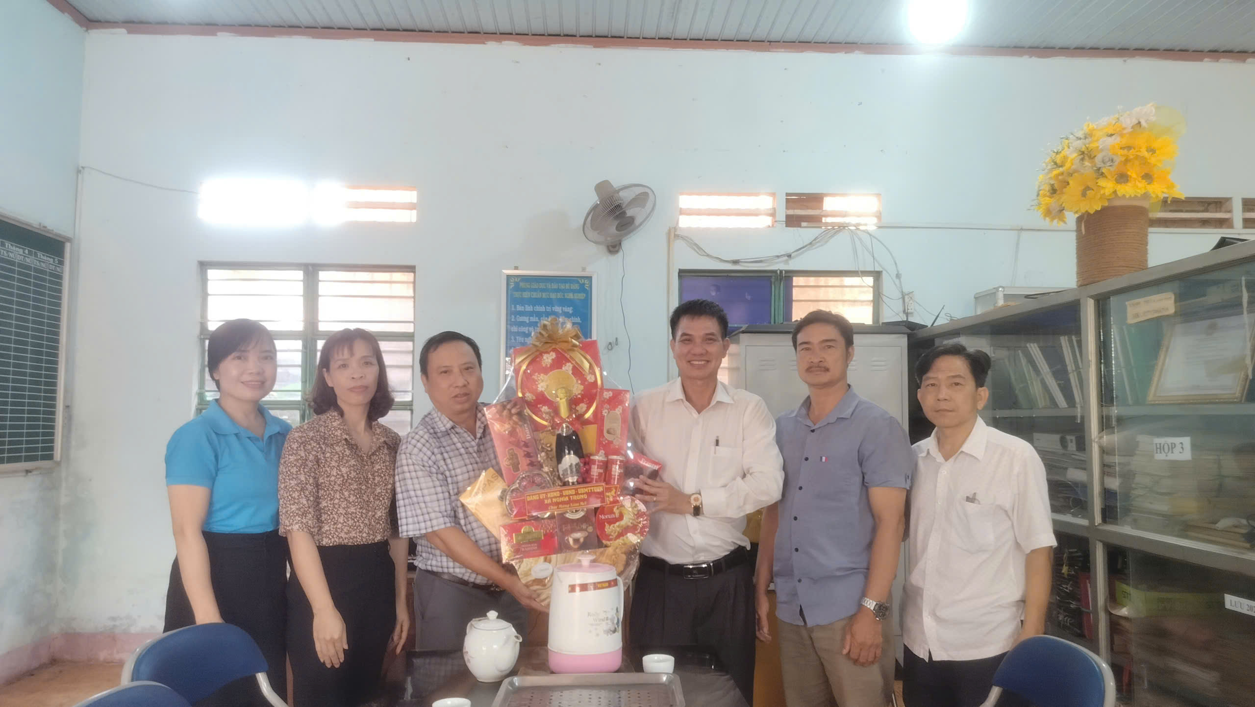 Phong Vĩnh LVT