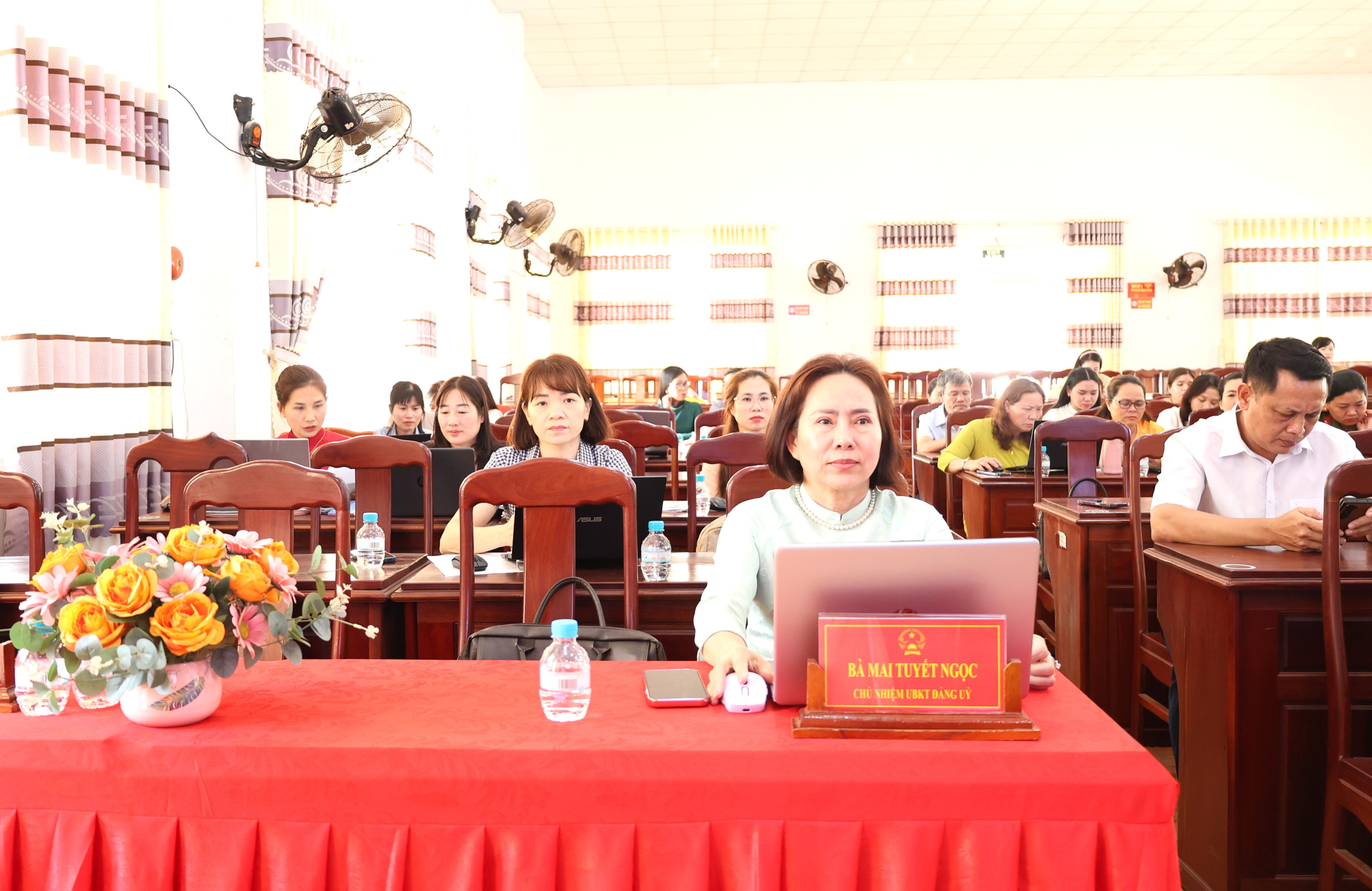 c Ngọc