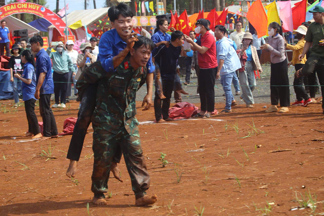 c4f94cdd963918674128