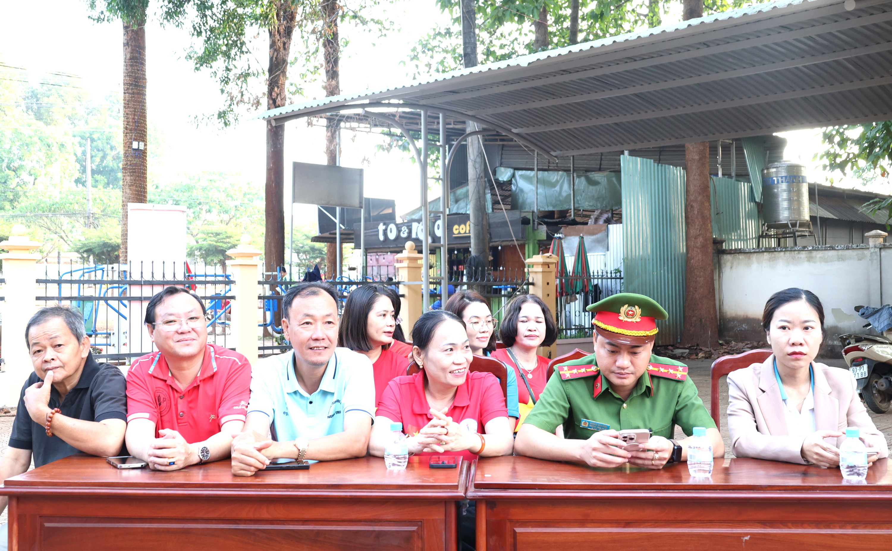 đại biểu 1