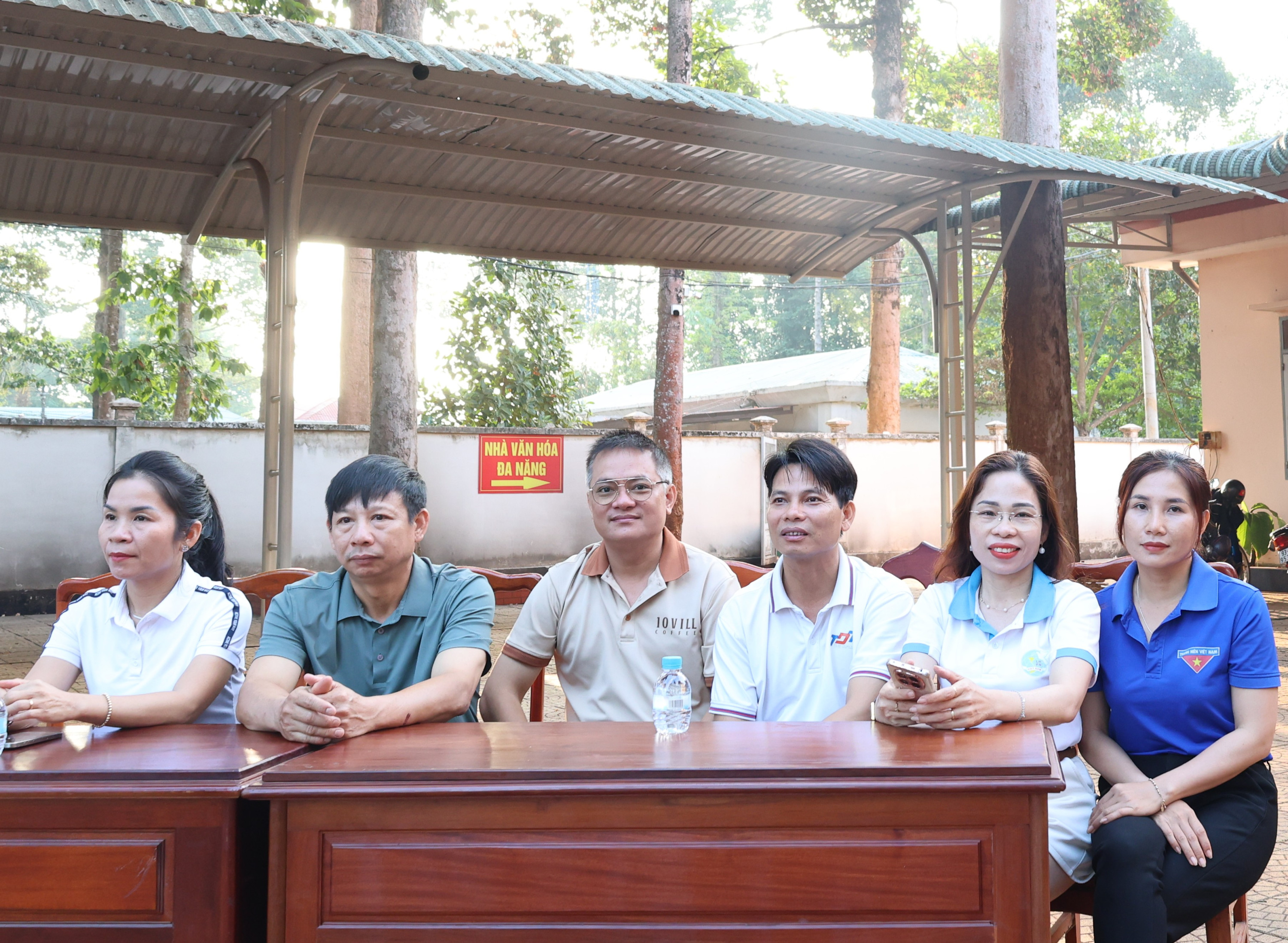 đại biểu 2