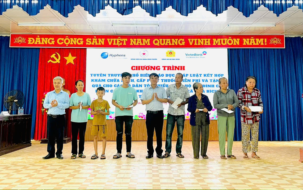 TRAO%20TIỀN.jpg?t=1754541222