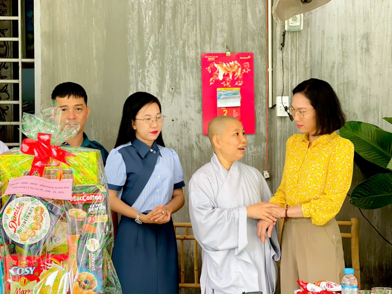 /Users/admin/Desktop/thanh thắng bày tỏ.jpg?t=1758876325