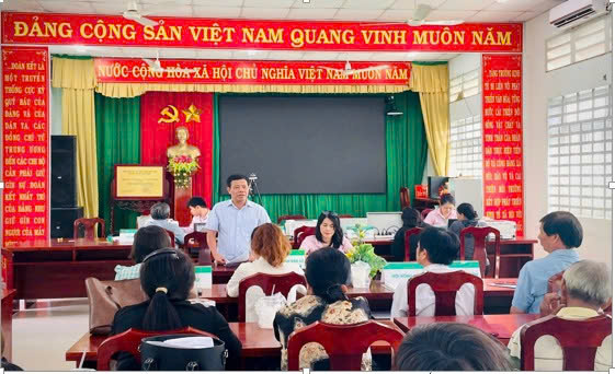 Quang cảnh phiên họp giao ban định kỳ tại điểm giao dịch