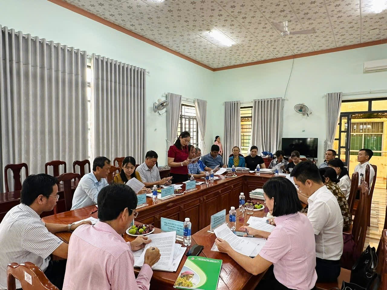 Củng cố nâng cao chất lượng tín dụng là việc làm thường xuyên và liên tục của Phòng giao dịch Ngân hàng chính sách xã hội Bù Gia Mập, đánh giá hiệu quả sử dụng nguồn vốn vay của hộ nghèo, hộ cận nghèo và các đối tượng chính sách khác trong vươn lên t