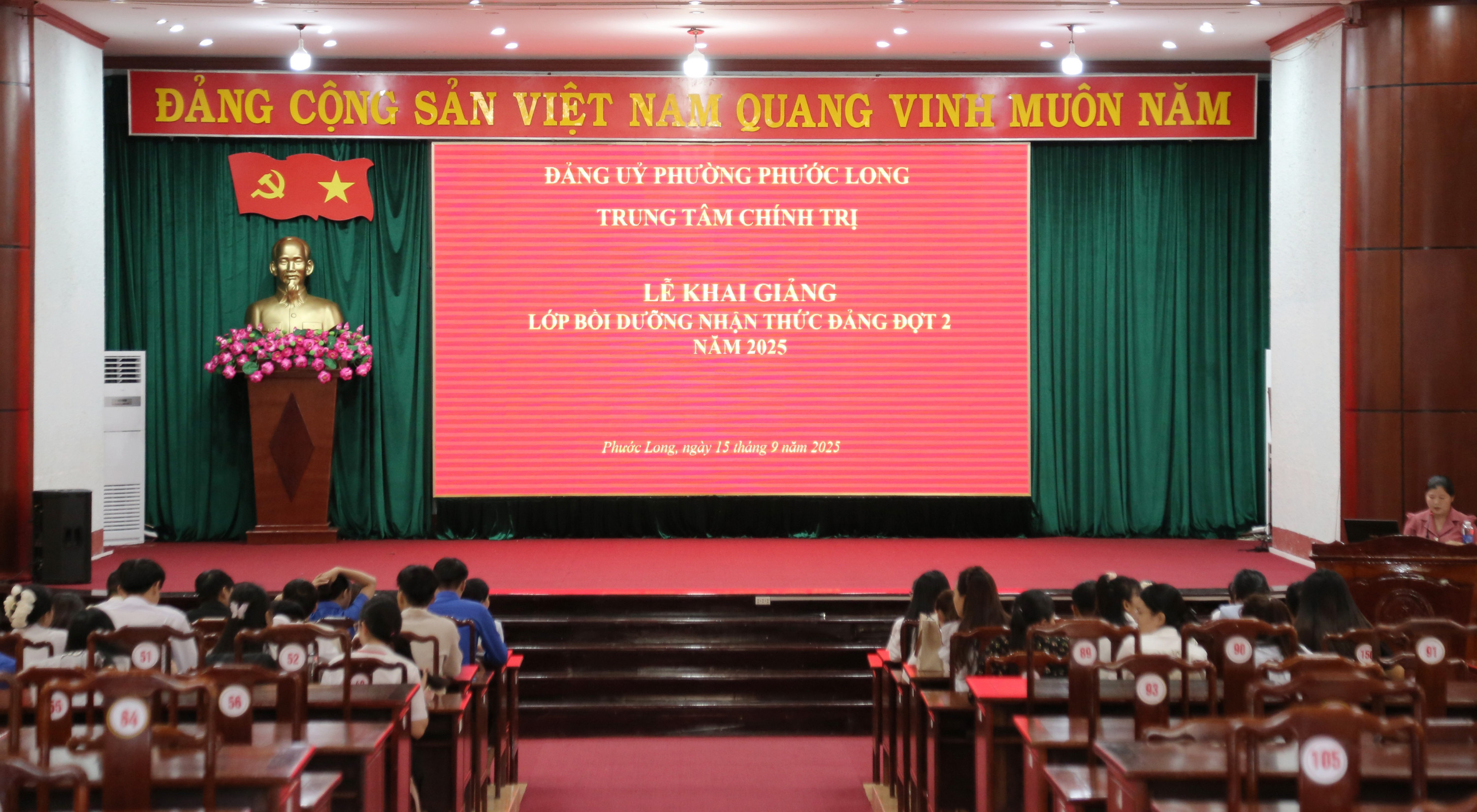 PHƯỜNG PHƯỚC LONG KHAI GIẢNG LỚP BỒI DƯỠNG NHẬN THỨC ĐẢNG ĐỢT 2 NĂM 2025