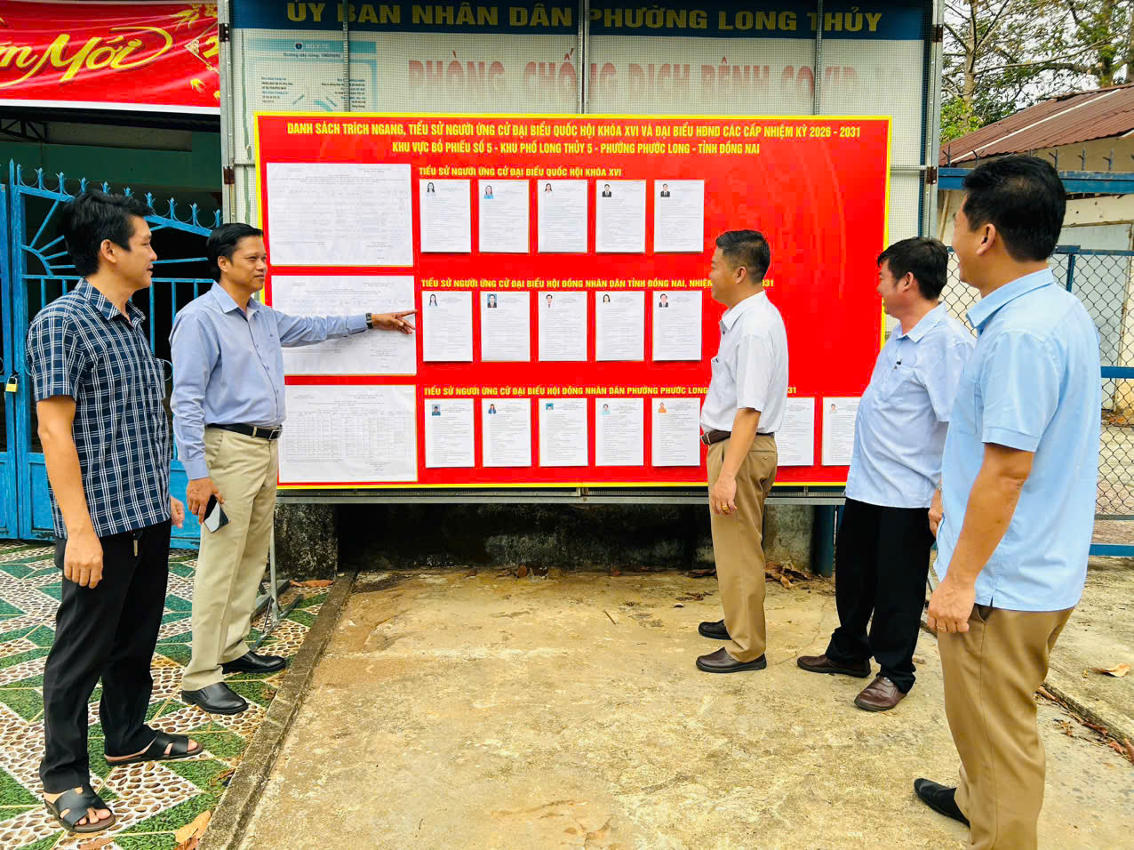 PHÓ CHỦ TỊCH UBND PHƯỜNG KIỂM TRA CÔNG TÁC CHUẨN BỊ BẦU CỬ ĐẠI BIỂU QUỐC HỘI KHÓA XVI VÀ ĐẠI BIỂU HĐND CÁC CẤP, NHIỆM KỲ 2026–2031