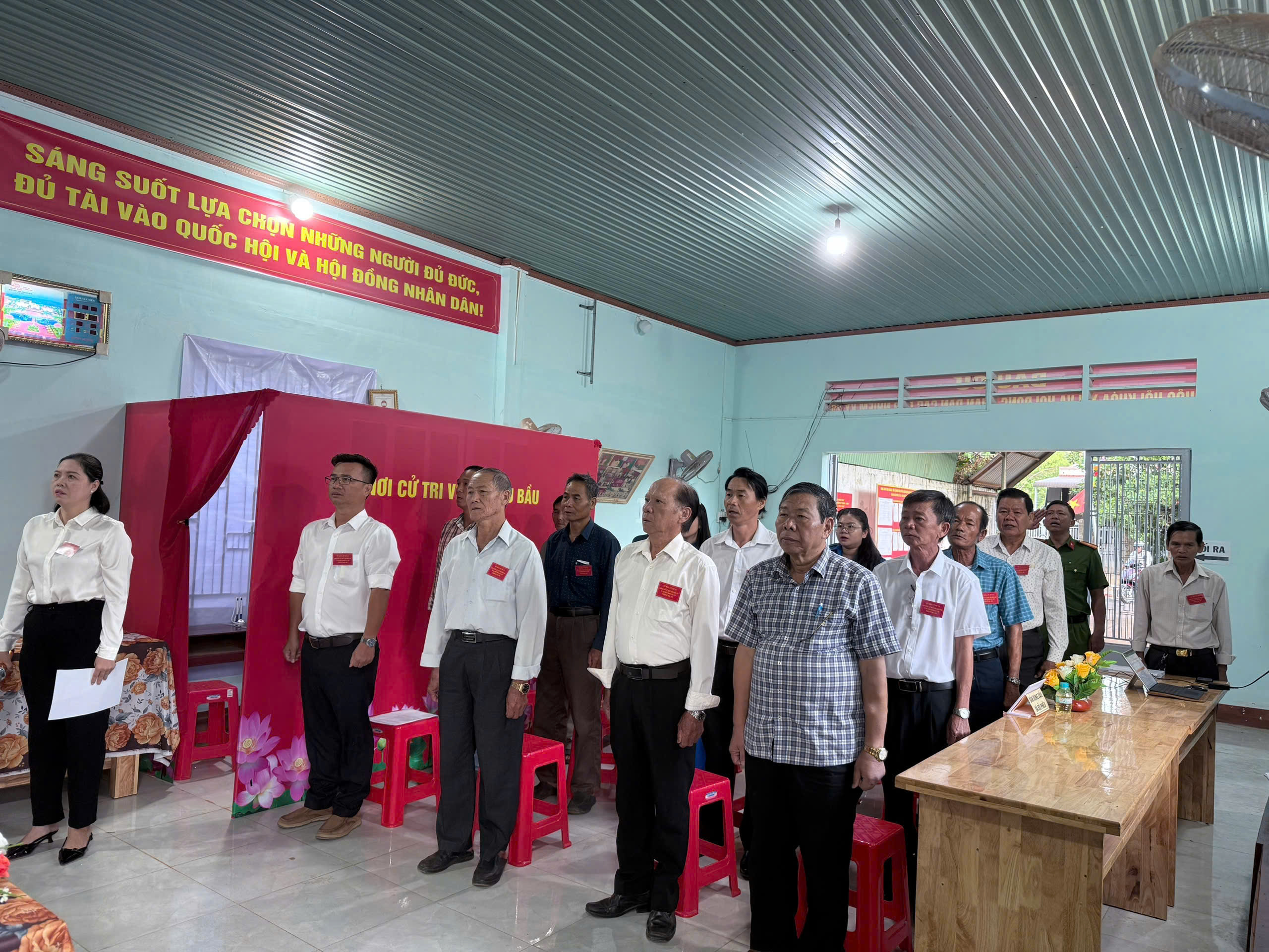 ĐƠN VỊ BẦU CỬ SỐ 3: KHU PHỐ SƠN LONG - BÌNH GIANG 1 - BÌNH GIANG 2 ĐỒNG LOẠT TỔ CHỨC LỄ KHAI MẠC NGÀY BẦU CỬ ĐẠI BIỂU QUỐC HỘI KHÓA XVI VÀ HỘI ĐỒNG NHÂN DÂN CÁC CẤP (NHIỆM KỲ 2026 – 2031)