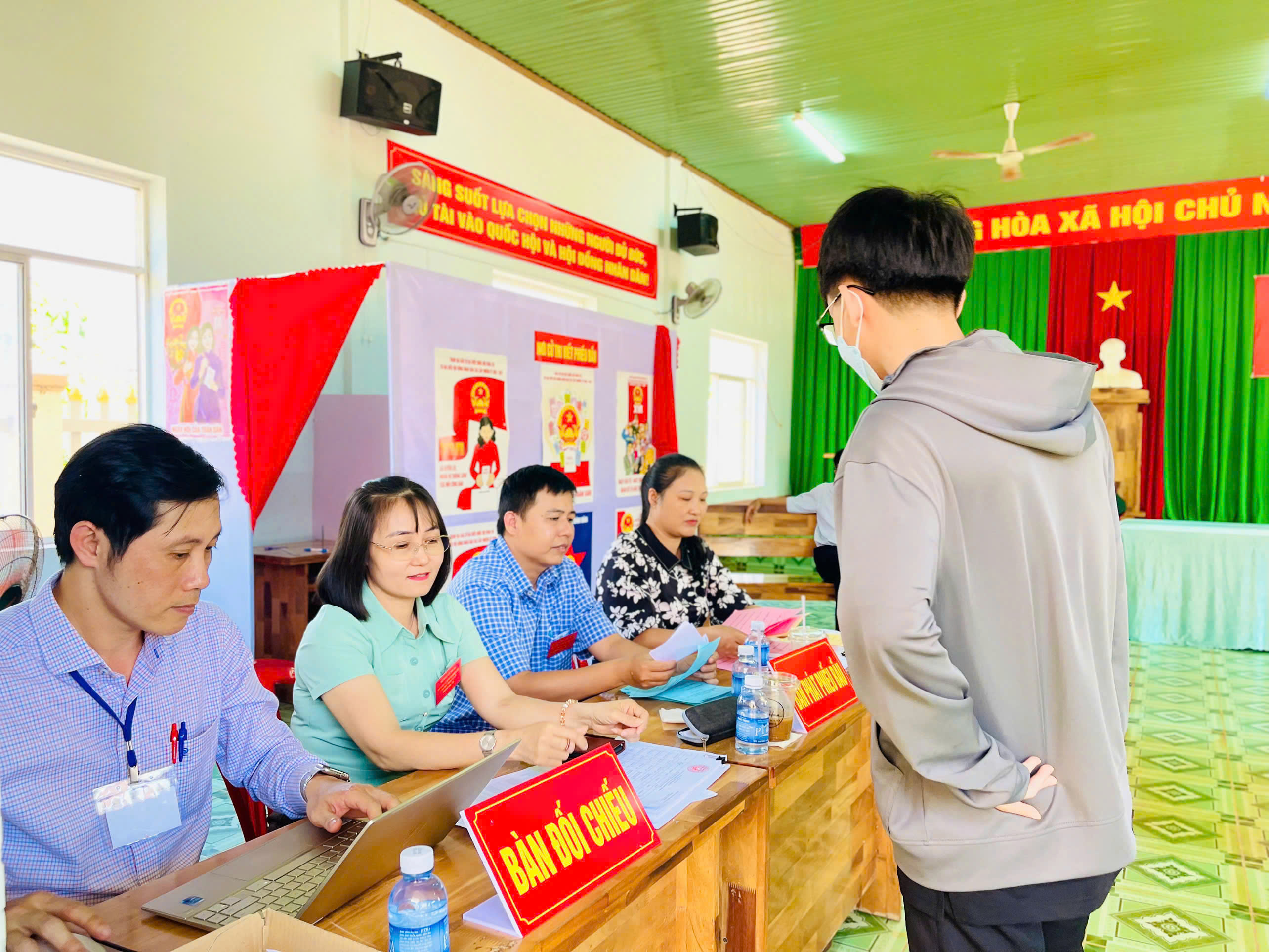 KHAI MẠC NGÀY HỘI BẦU CỬ TẠI ĐƠN VỊ BẦU CỬ SỐ 4 VÀ SỐ 5 PHƯỜNG PHƯỚC LONG