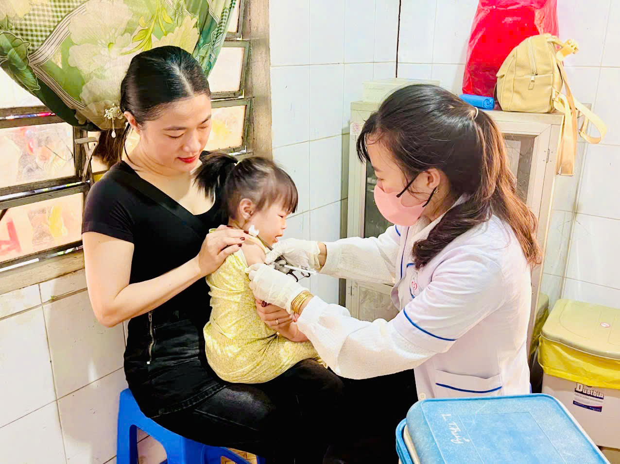 HOẠT ĐỘNG TIÊM CHỦNG MỞ RỘNG CHO TRẺ EM TẠI TRẠM Y TẾ PHƯỜNG PHƯỚC LONG