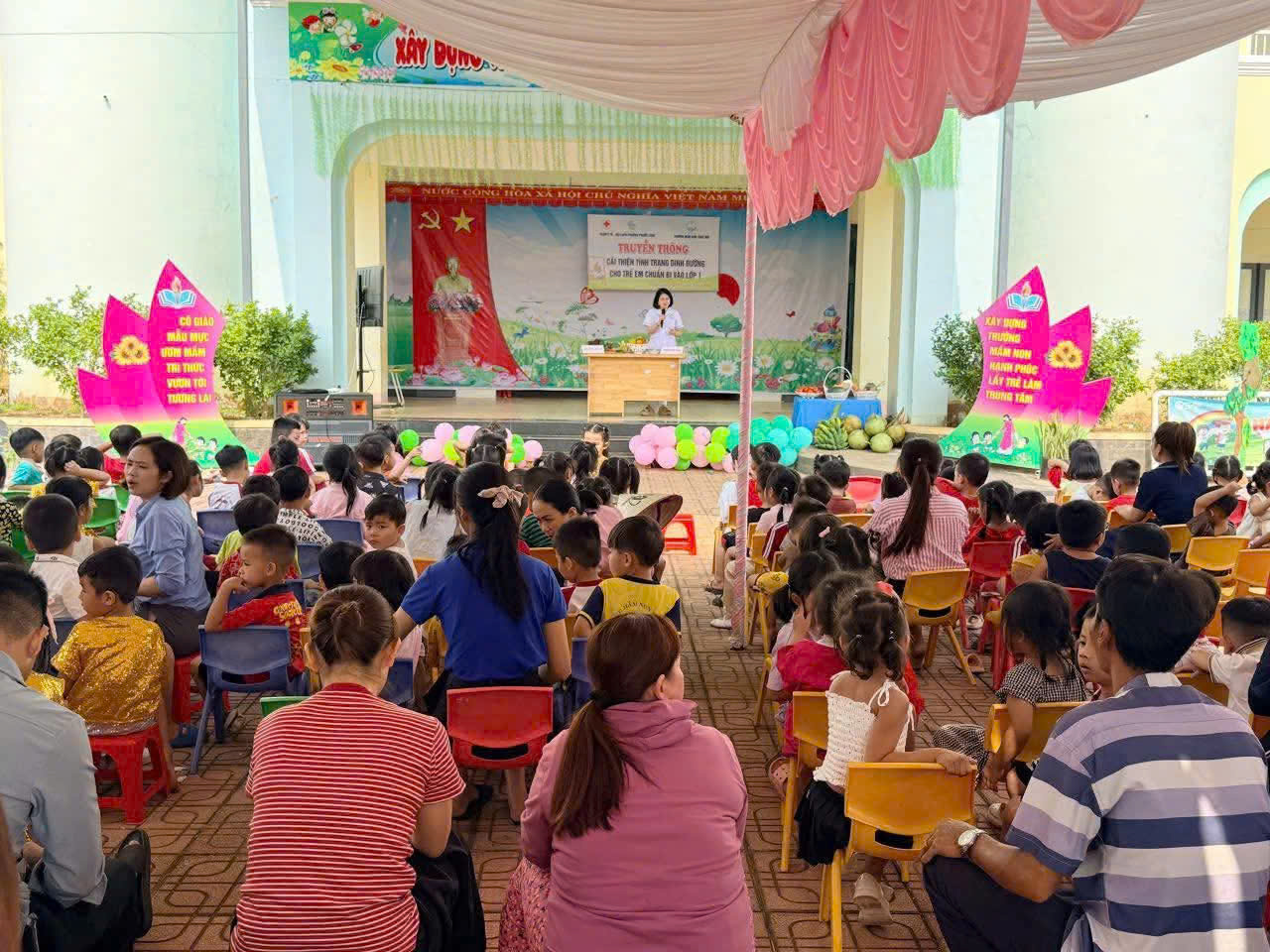 TRUYỀN THÔNG CẢI THIỆN TÌNH TRẠNG DINH DƯỠNG CHO TRẺ CHUẨN BỊ VÀO LỚP 1 TẠI TRƯỜNG MẦM NON THÁC MƠ