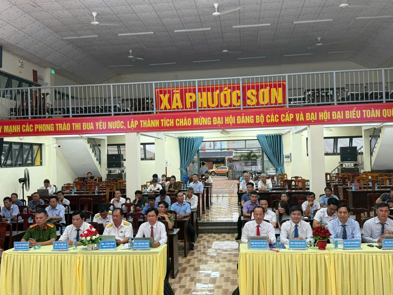 lãnh đạo dự