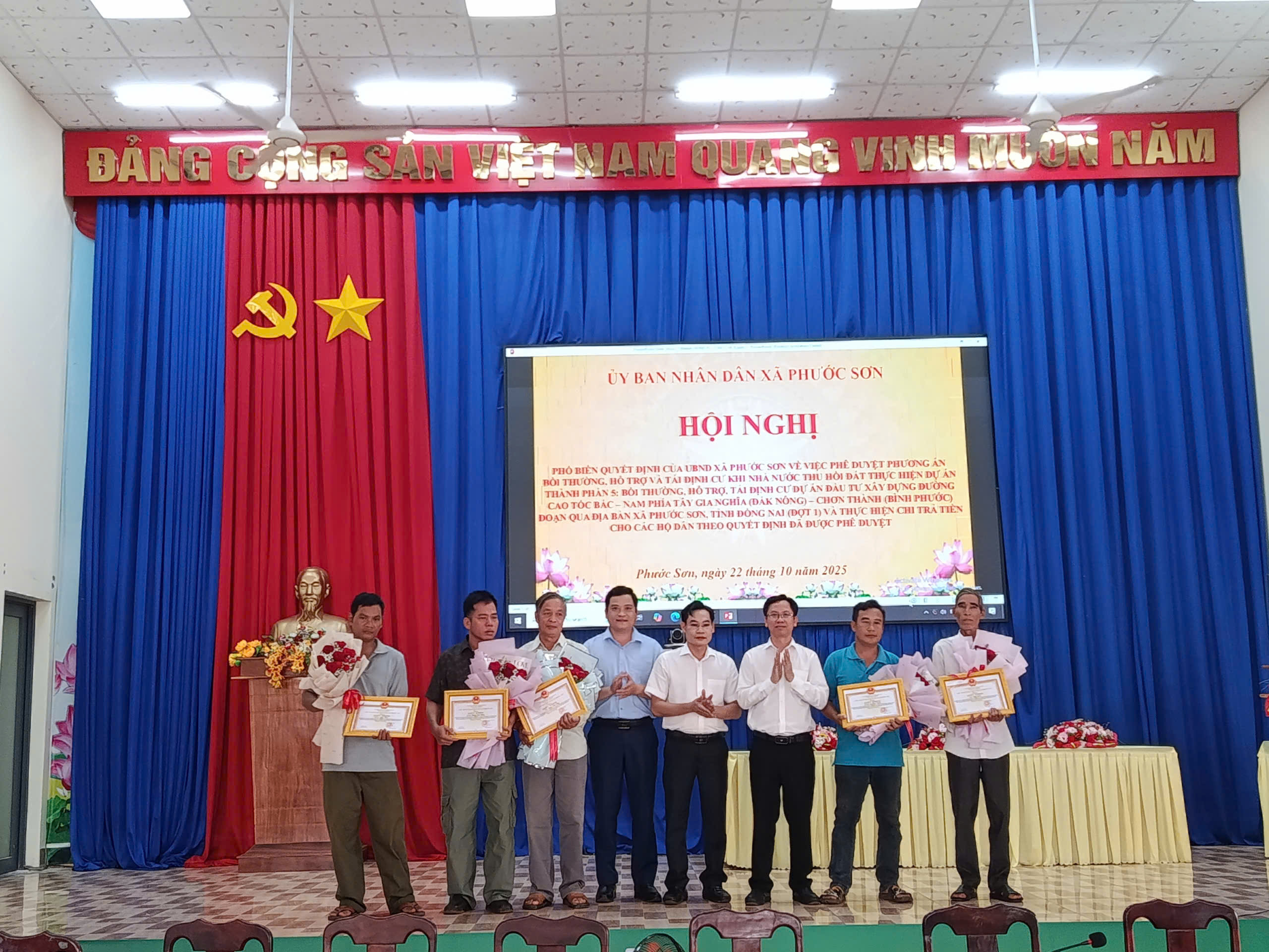 z7144258300618 7d1207b4566264931d0a77c50a1ef542