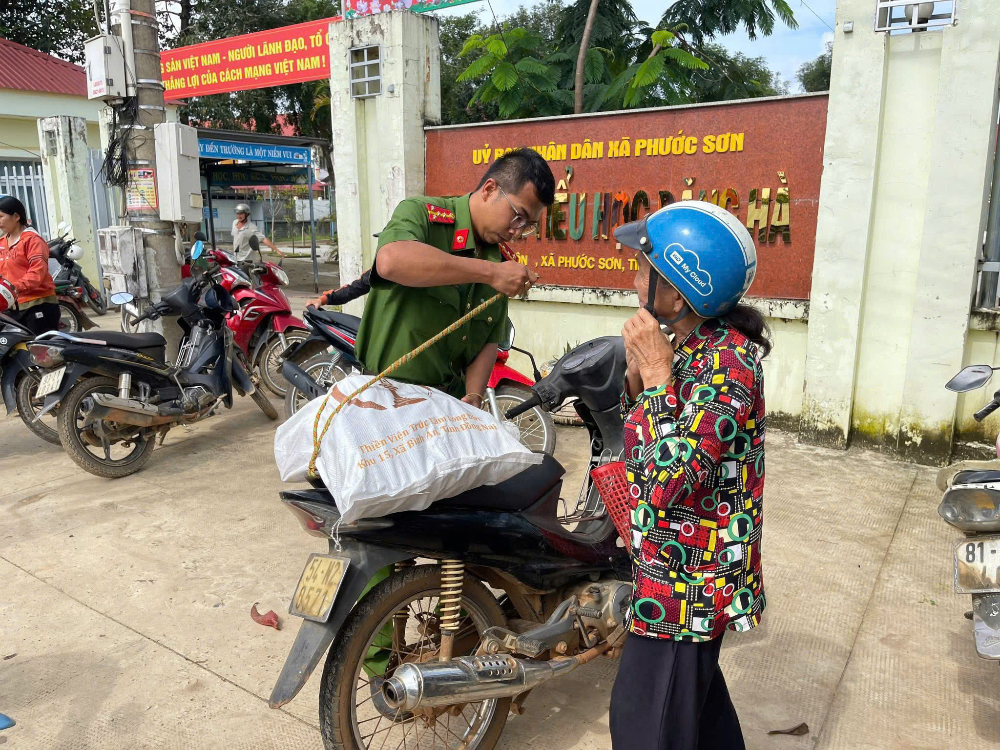 z7160244658040 caaeb5c775dfac29de433a824cc083cf