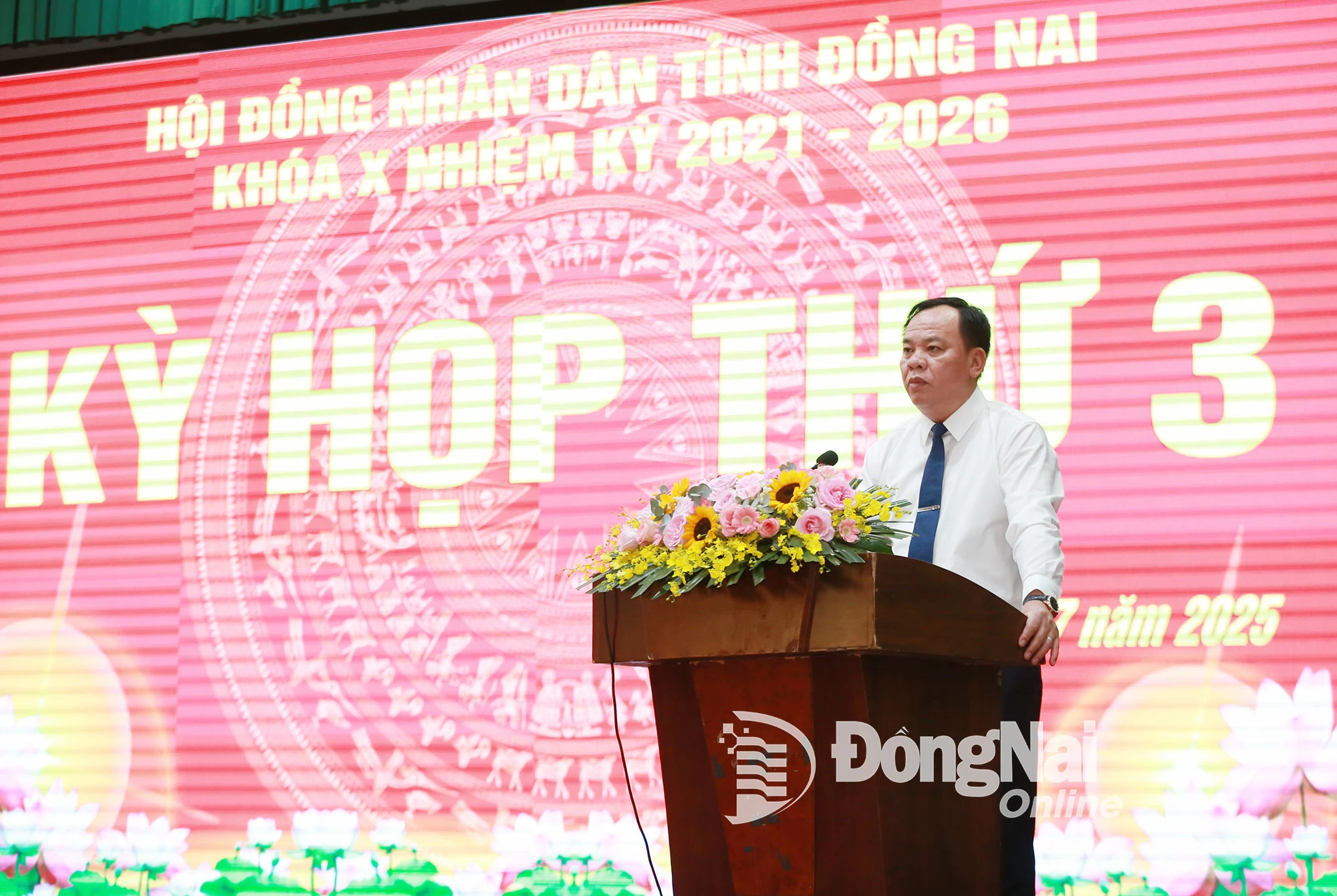 Phó bí thư Tỉnh ủy, Chủ tịch UBND tỉnh Võ Tấn Đức: Tỉnh Đồng Nai đạt được những kết quả nổi bật về thực hiện mục tiêu tăng trưởng 2 con số và cuộc cách mạng về sắp xếp tổ chức bộ máy. Ảnh: Huy Anh