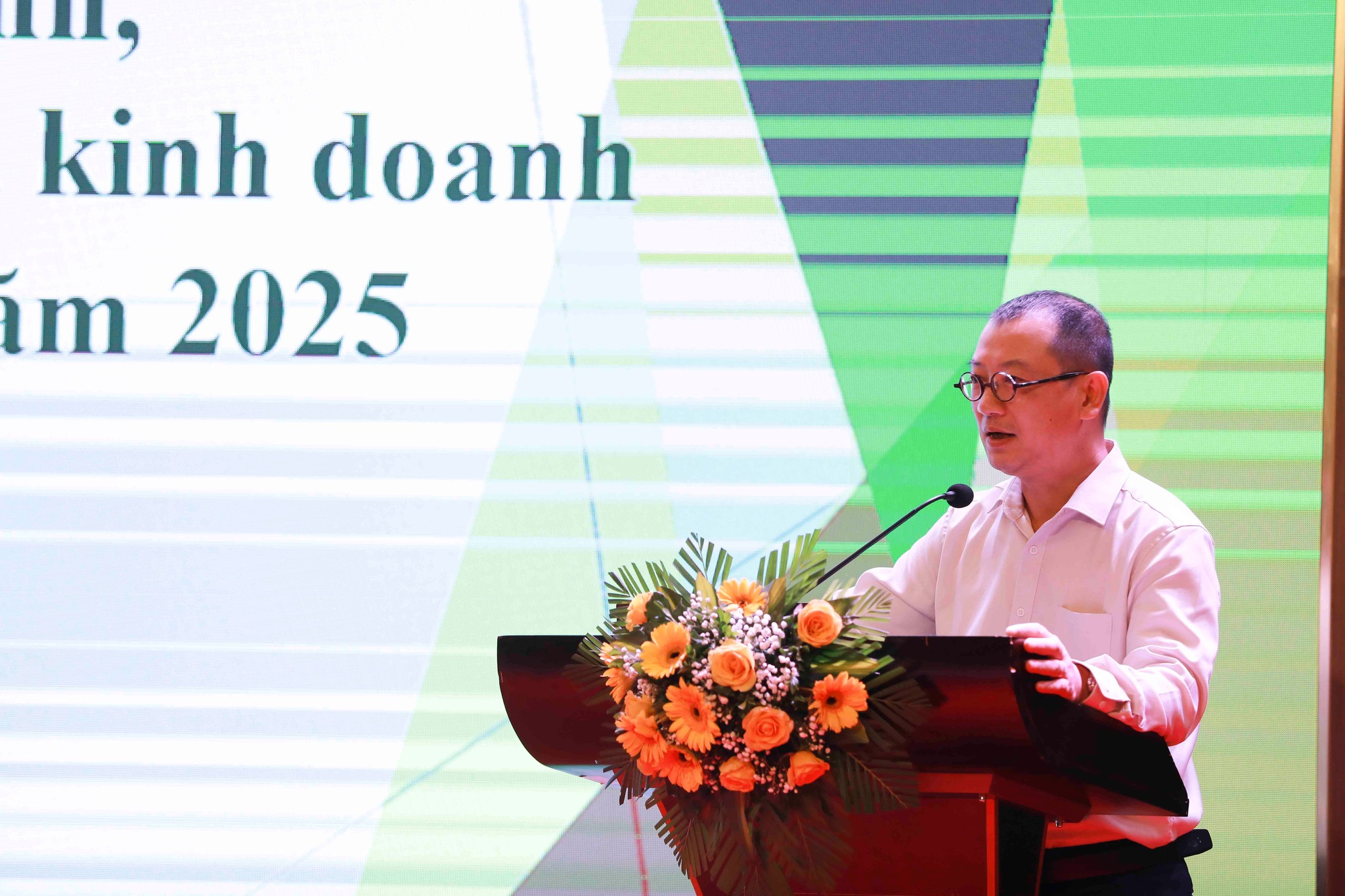 Phó Chánh Văn phòng Bộ VHTTDL Nguyễn Thanh Sơn phát biểu tại hội nghị