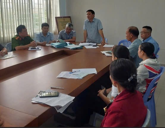 UBND PHƯỜNG PHƯỚC TÂN TIẾP TỤC TRIỂN KHAI VẬN ĐỘNG, YÊU CẦU CHỦ CÔNG TRÌNH VI PHẠM TỰ GIÁC THÁO DỠ CÁC HẠNG MỤC XÂY DỰNG TRÁI PHÉP TRÊN ĐỊA BÀN.