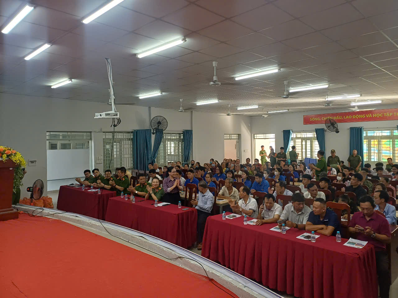 UBND Phường Phước Tân tổ chức tuyên truyền, phát động phong trào toàn dân bảo vệ An ninh Tổ quốc năm 2025