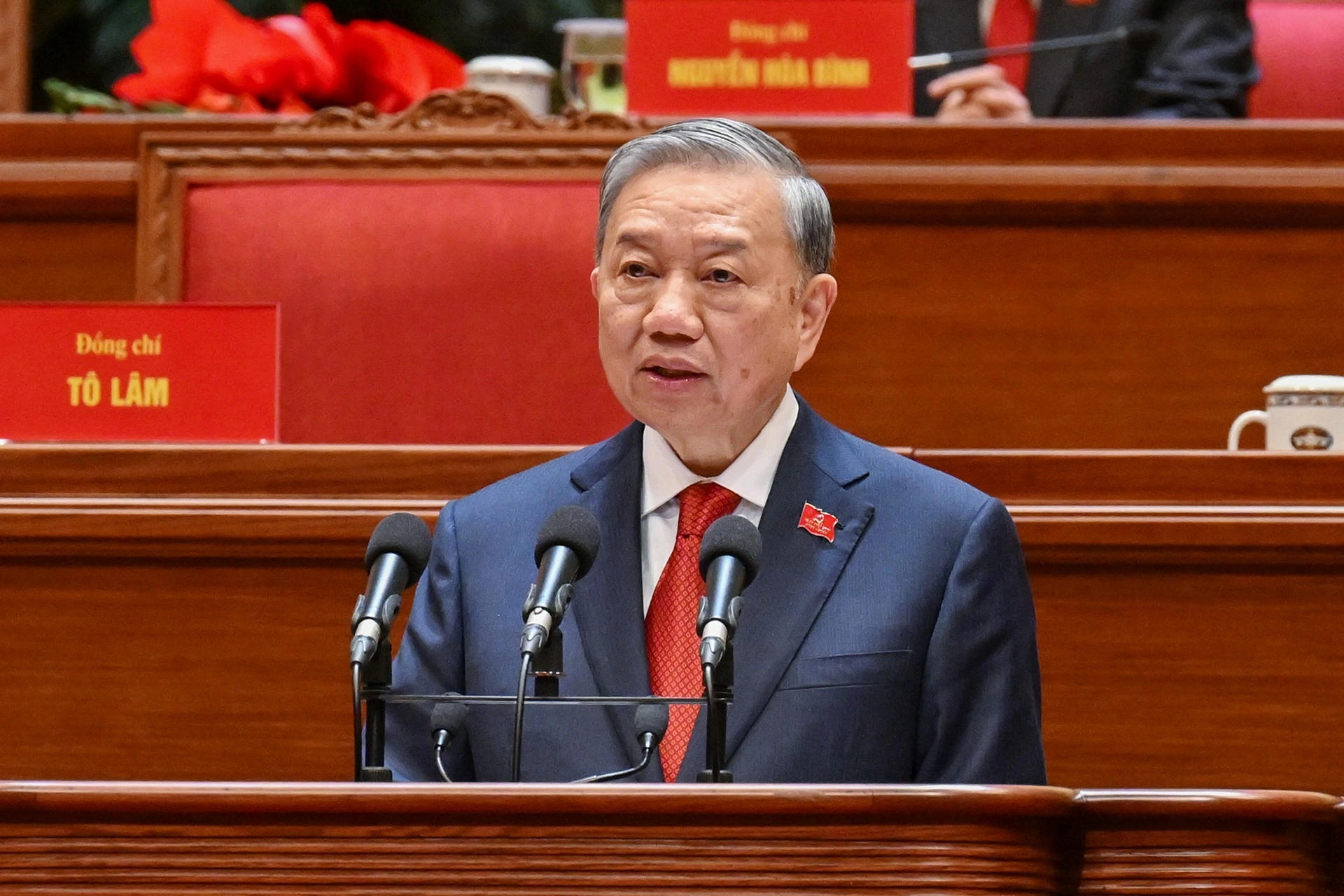 Đồng chí Tô Lâm, Tổng Bí thư Ban Chấp hành Đảng Cộng sản Việt Nam khóa XIV đọc Diễn văn bế mạc Đại hội đại biểu toàn quốc lần thứ XIV của Đảng.