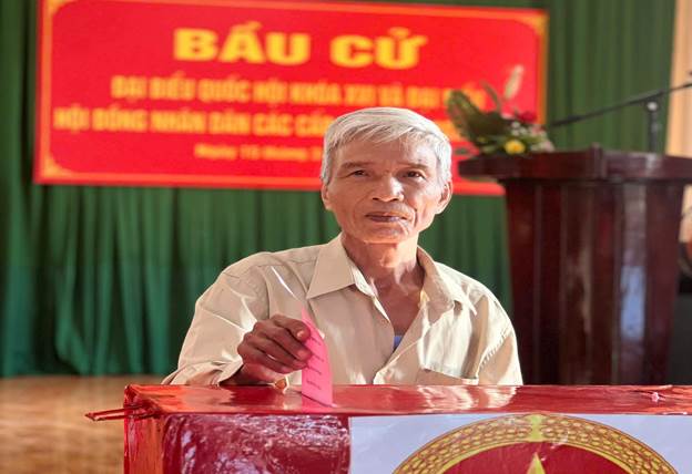 Gửi gắm niềm tin vào lá phiếu