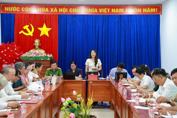 Đồng chí Nguyễn Thị Lan Anh chủ trì hội nghị công tác dân vận