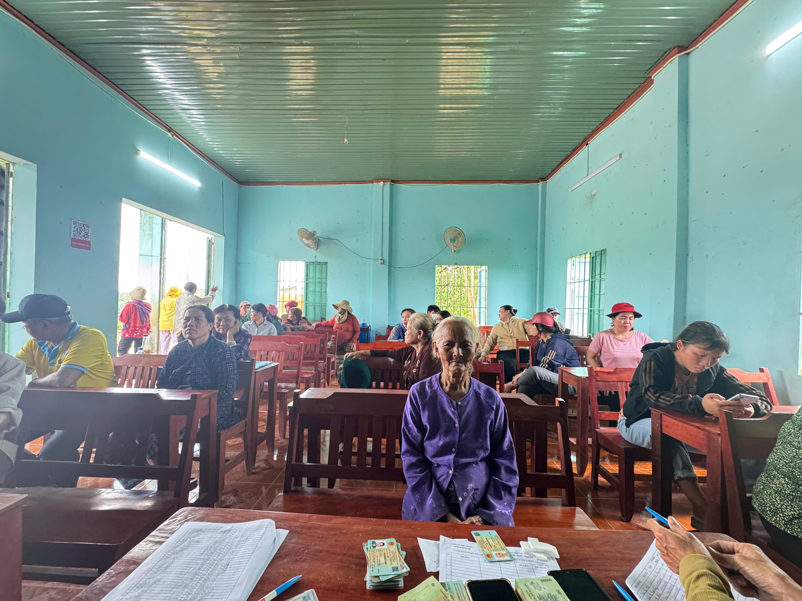 z6963569821325 19980146bfc3697707a0d76b7411c60f