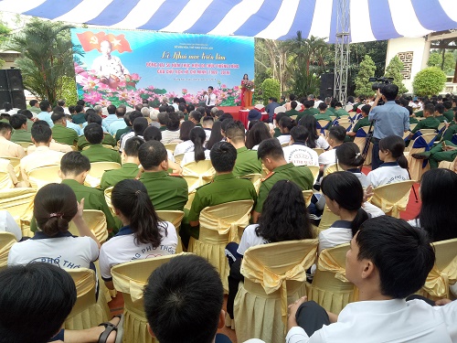 di chúc bác 1.jpg?t=1762423302