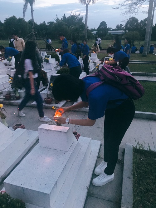 thắp nến 2-1.jpg?t=1762423302