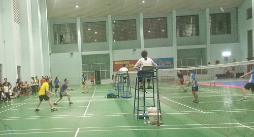 cầu lông 2.jpg?t=1762423302